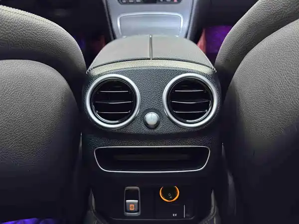 Mercedes-Benz C-Class 2021