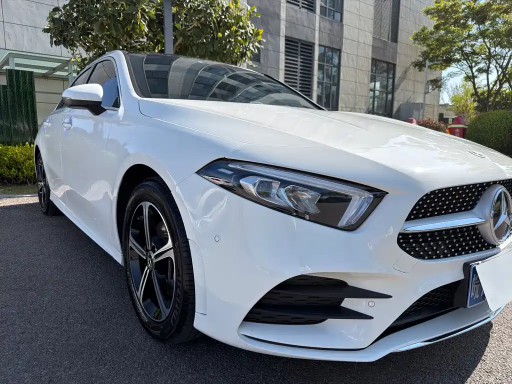 Mercedes-Benz A-Class 2023 — фото 13