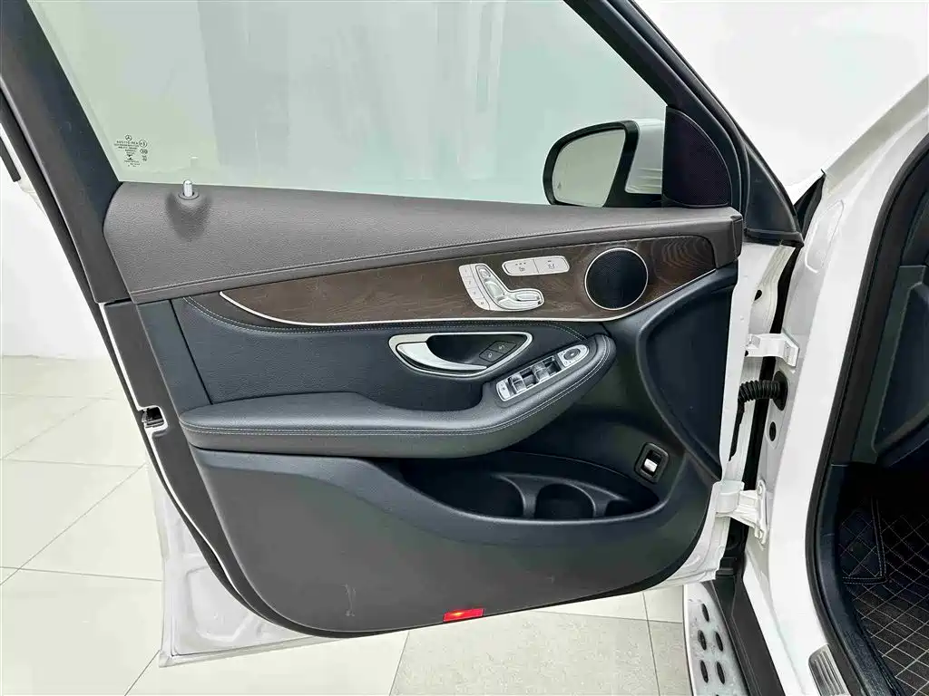 Mercedes-Benz GLC 2020