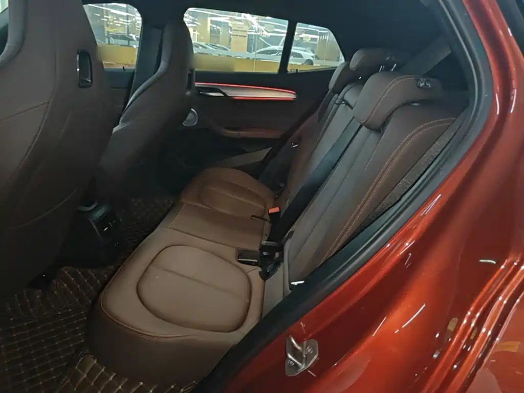 BMW X2 2022 — фото 17