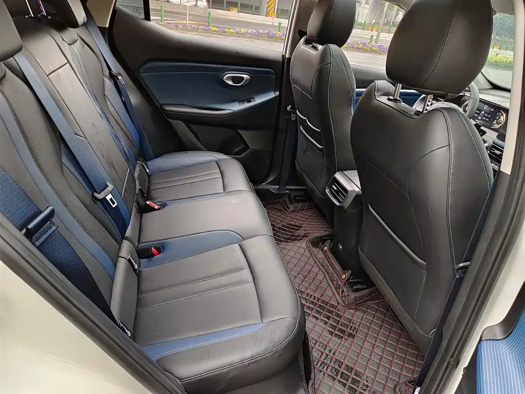GAC Motor Trumpchi GS3 2024 — фото 10