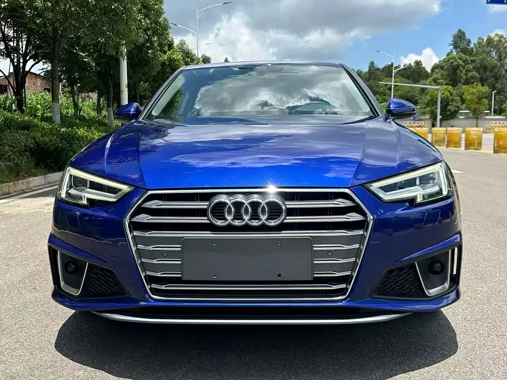 Audi A4L 2019