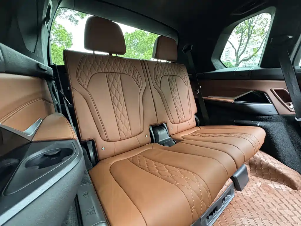 BMW X7 2022 — фото 19