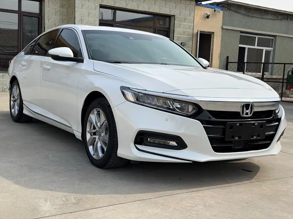 Honda Accord 2018 — фото 5