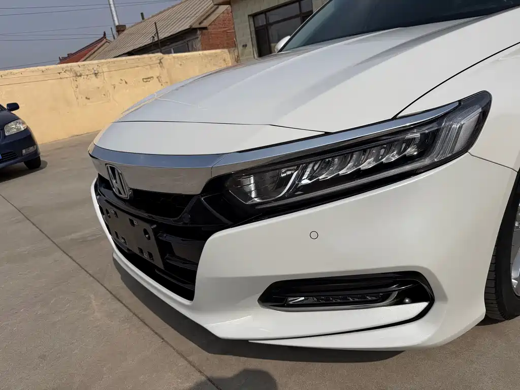 Honda Accord 2018 — фото 22
