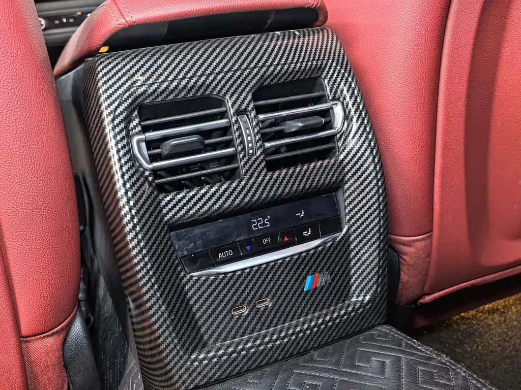 BMW 3 Series 2023 — фото 19