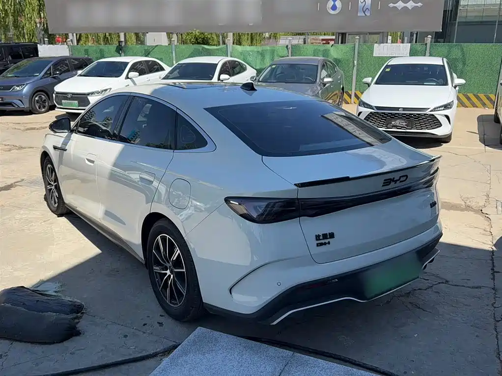 BYD Seal 06 2024 — фото 13