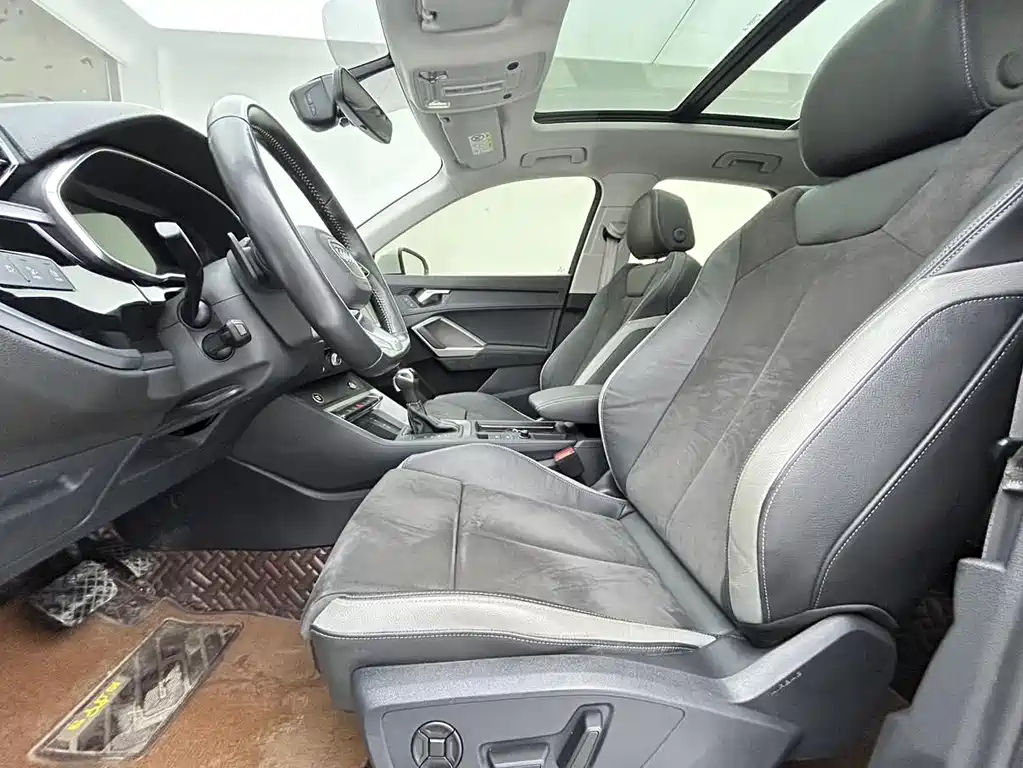 Audi Q3 2022 — фото 10