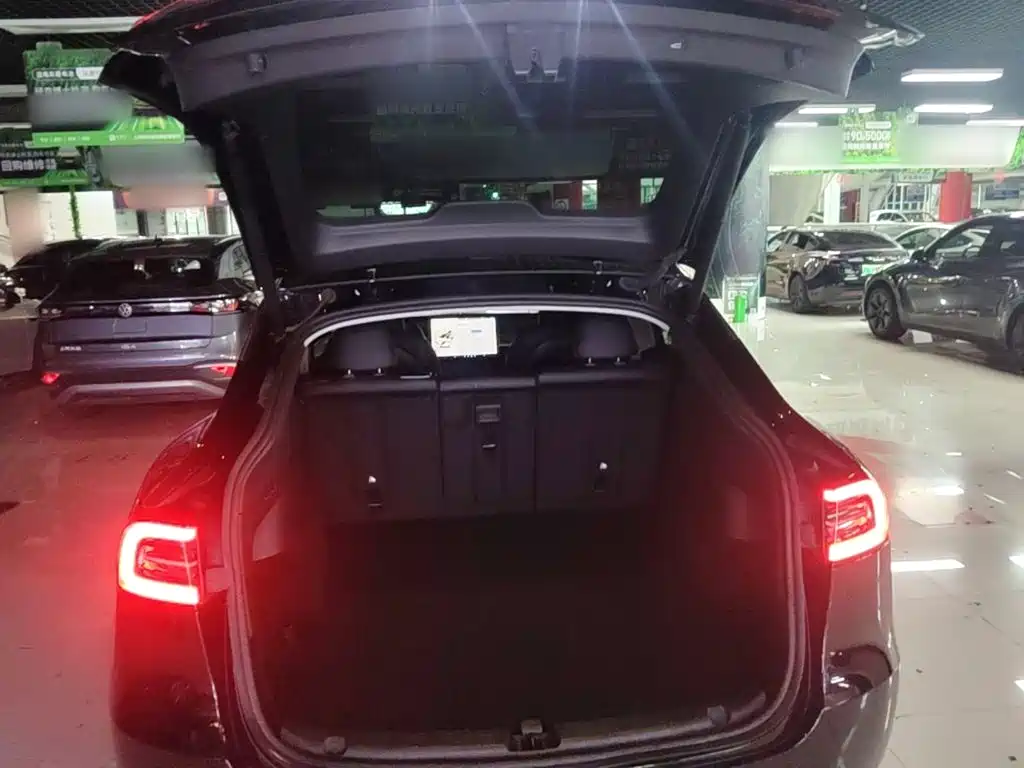 Tesla Model Y 2023 — фото 19