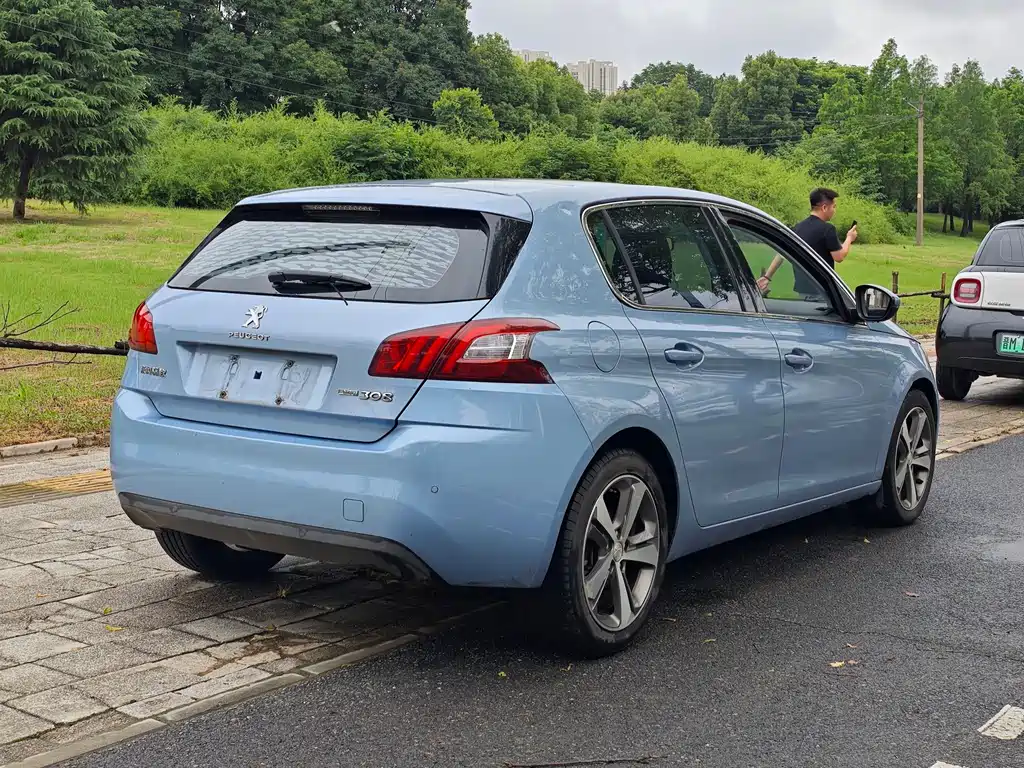 Peugeot 308S 2016