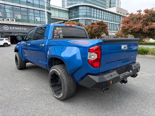 Toyota Tundra 2014