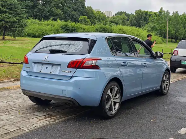 Peugeot 308S 2016