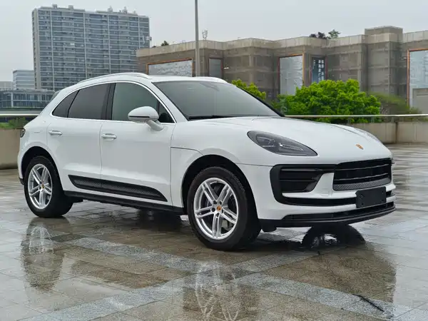 Porsche Macan 2024