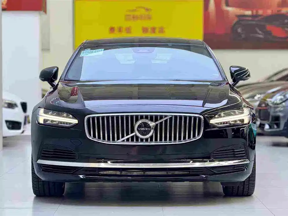 Volvo S90 PHEV 2021
