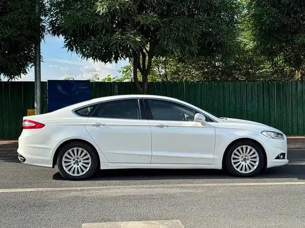 Ford Mondeo 2013