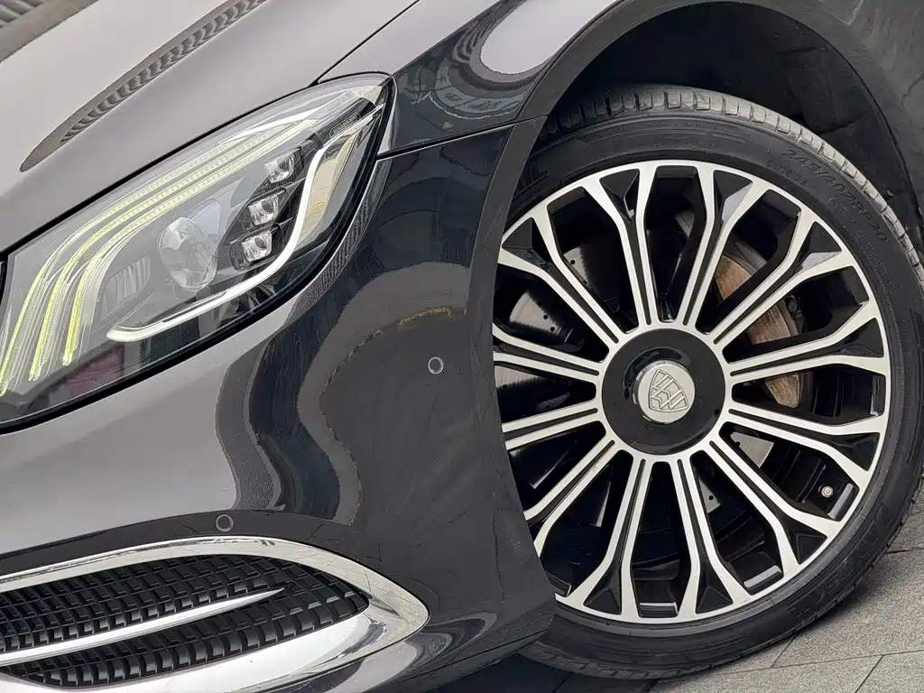 Mercedes-Benz S-Class 2020