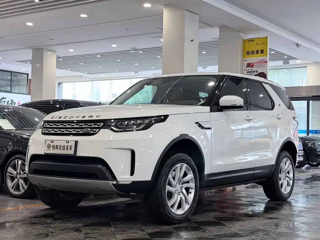 Land Rover Discovery 2017 — фото 1