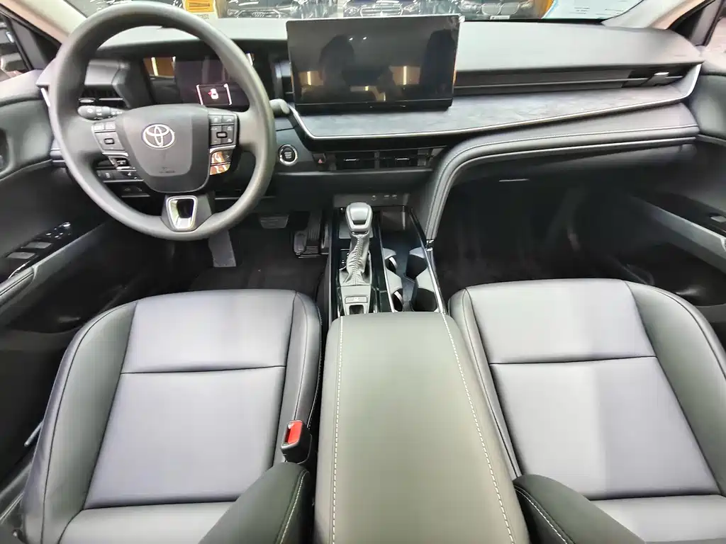Toyota Camry 2026 — фото 10
