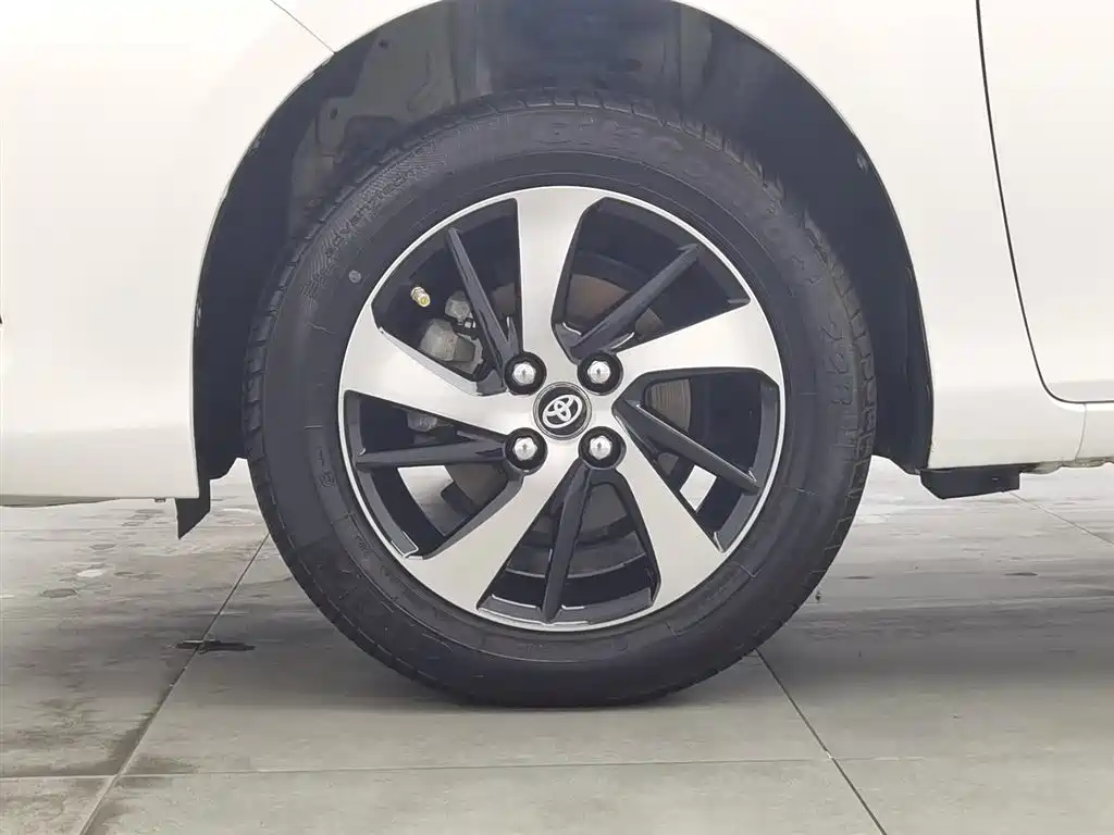 Toyota Vios 2018 — фото 17