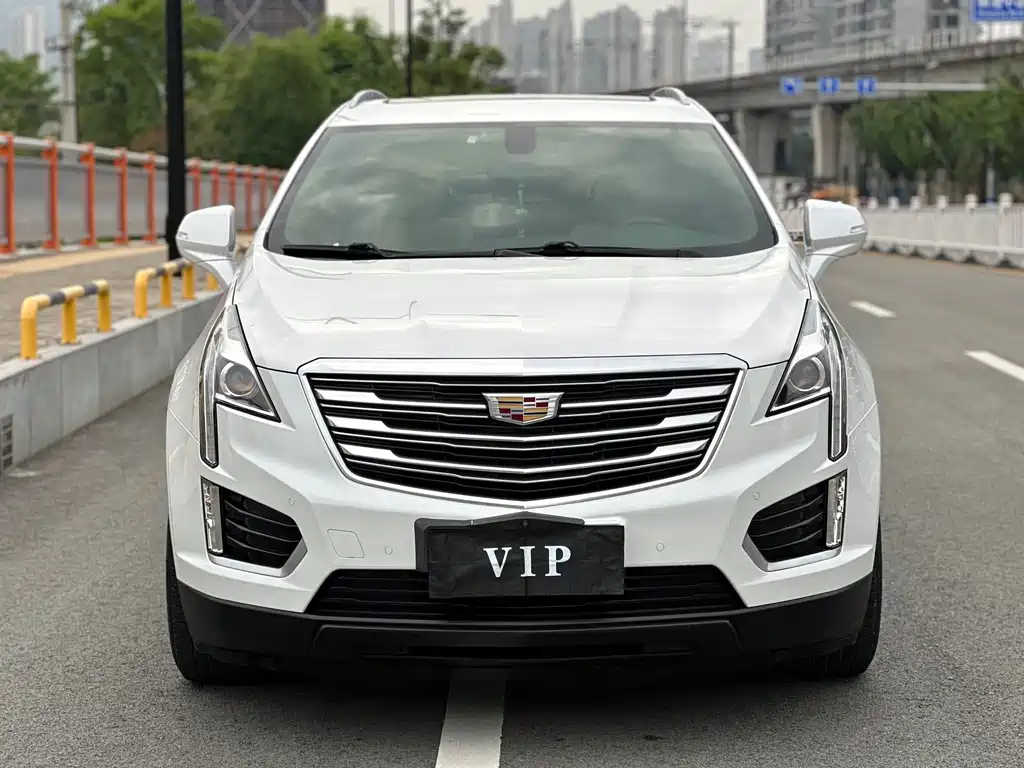 Cadillac XT5 2018 — фото 2