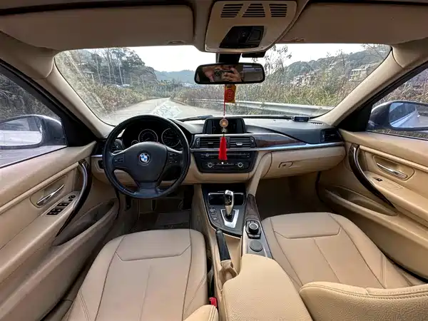 BMW 3 Series 2013