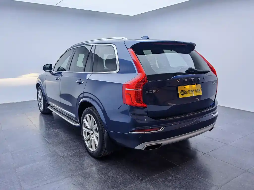 Volvo XC90 2018 — фото 6