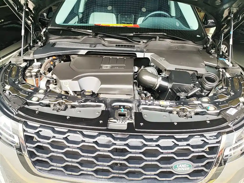 Land Rover Evoque 2022 — фото 20