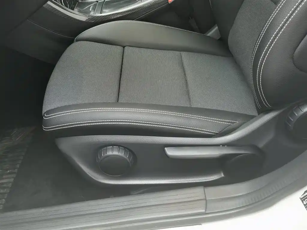 Mercedes-Benz A-Class 2018 — фото 20