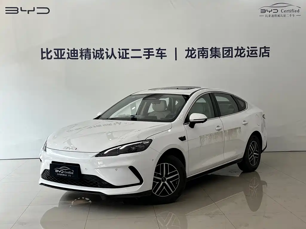 BYD Seal 05 DM-i 2025 — фото 1