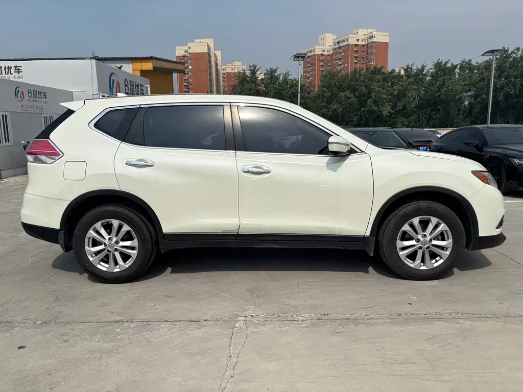 Nissan X-Trail 2015