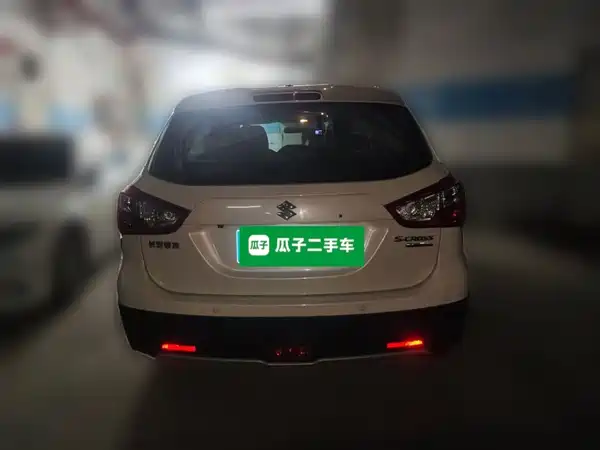 Suzuki S-Cross 2016