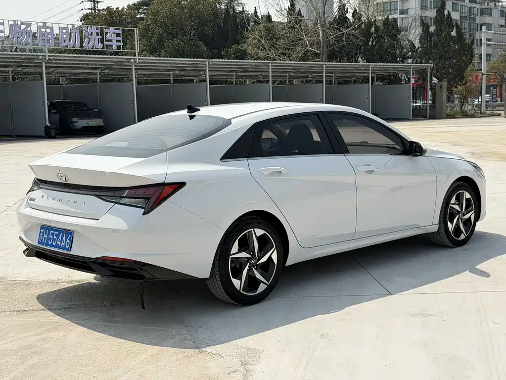 Hyundai Elantra 2021 — фото 6