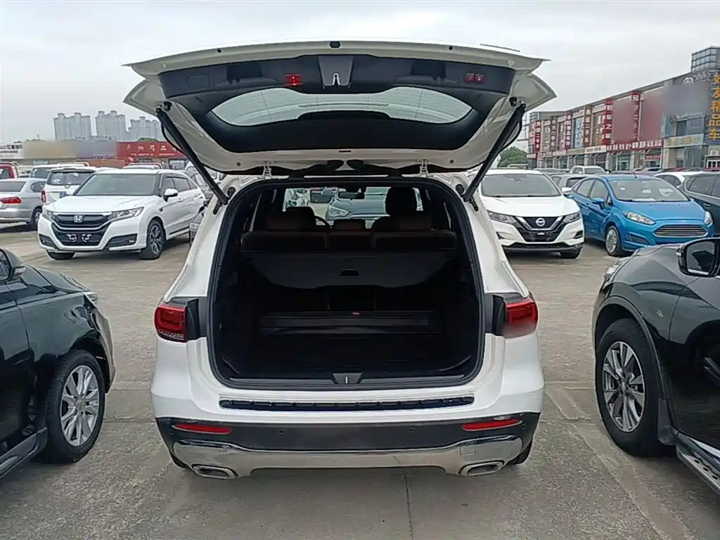Mercedes-Benz GLB 2020 — фото 19