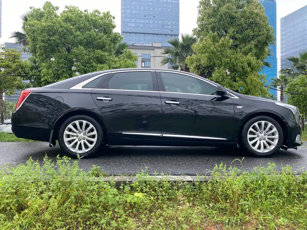 Cadillac XTS 2019 — фото 5
