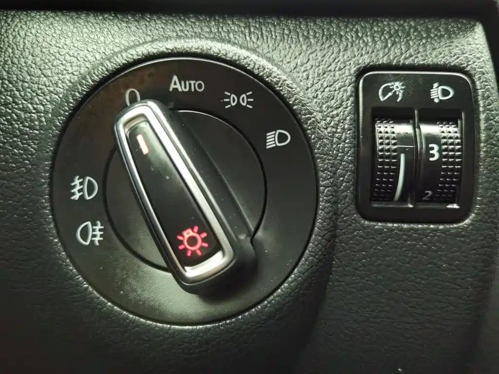 Volkswagen Tiguan 2016 — фото 21