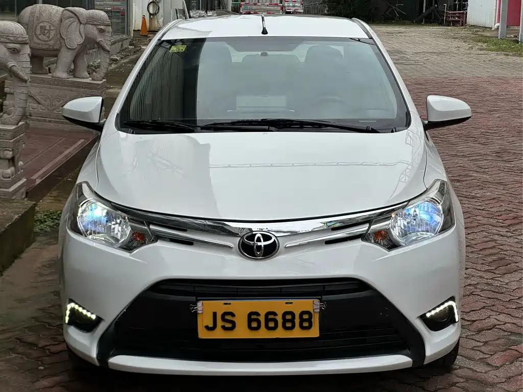 Toyota Vios 2015 — фото 2
