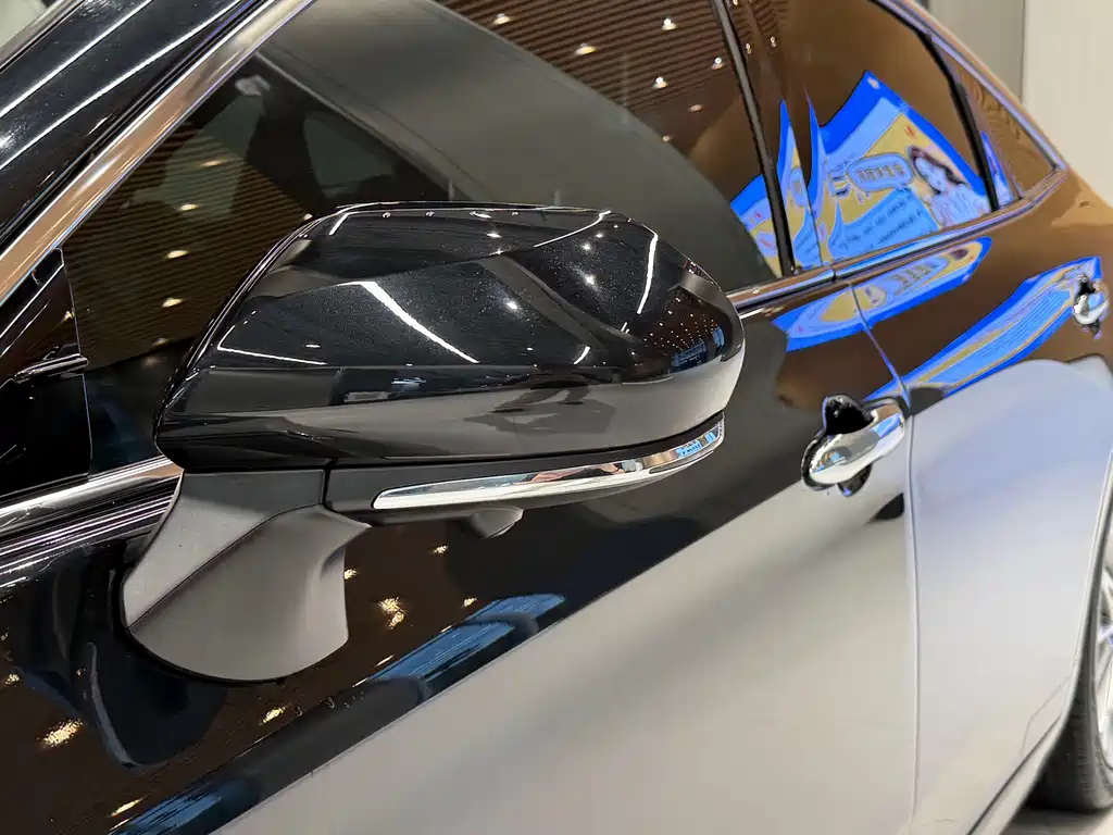 Toyota Avalon 2023 — фото 17