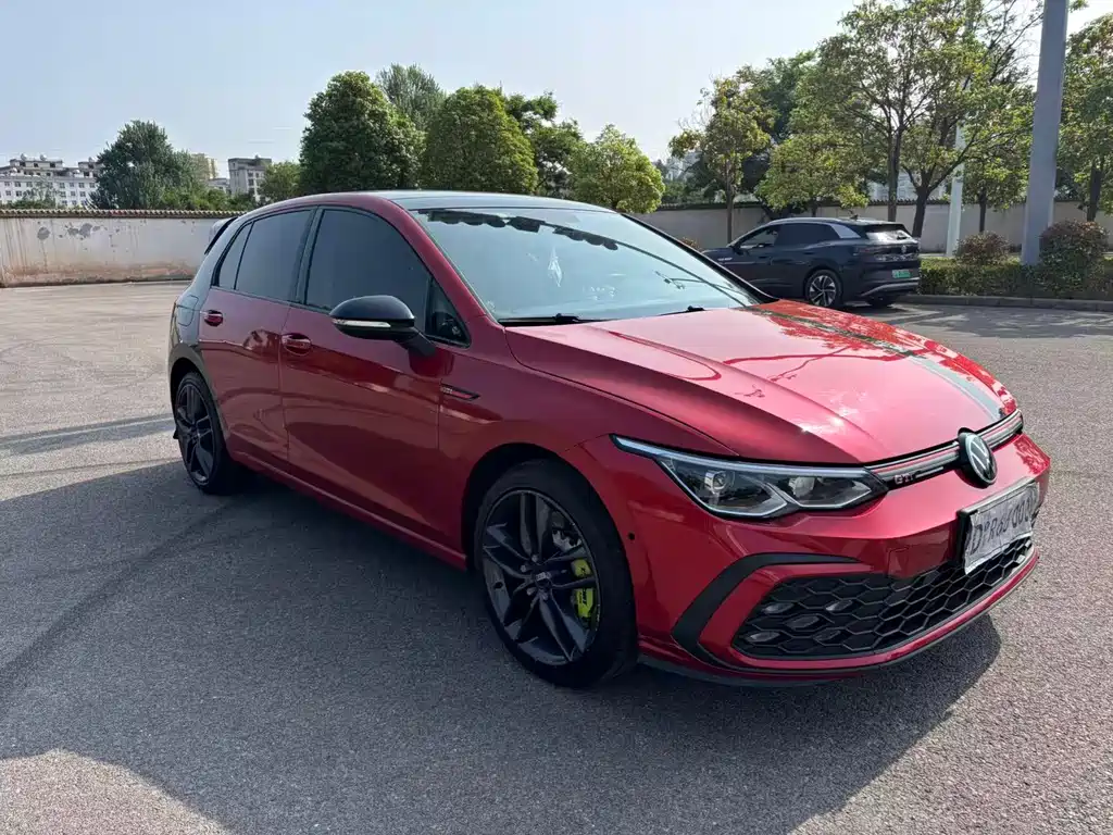 Volkswagen Golf 2021