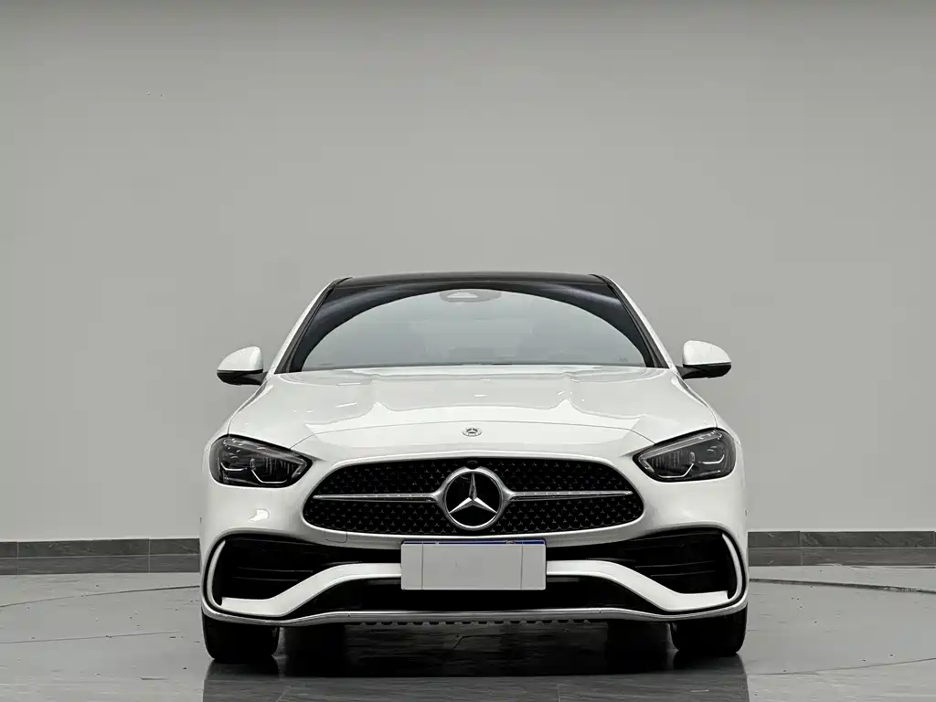 Mercedes-Benz C-Class 2024