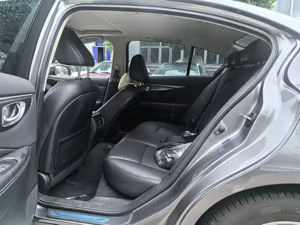 Infiniti Q50L 2016