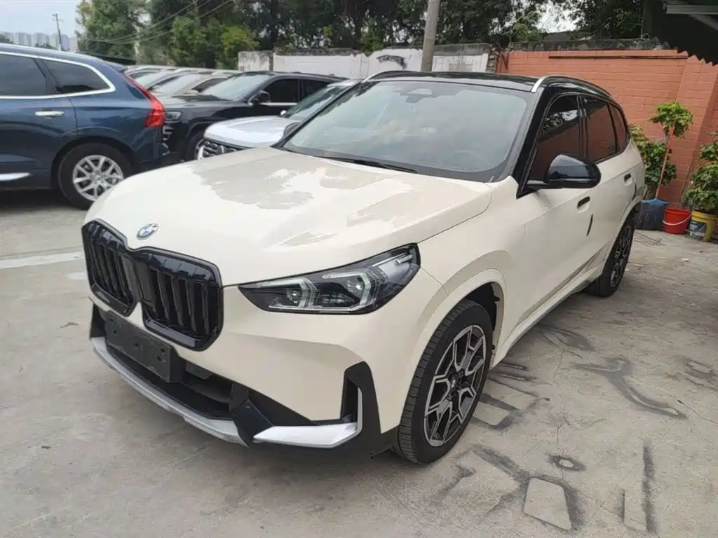 BMW X1 2023 — фото 1