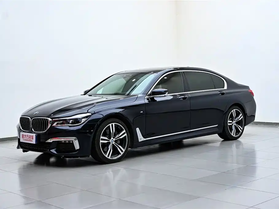 BMW 7 Series 2018 — фото 2