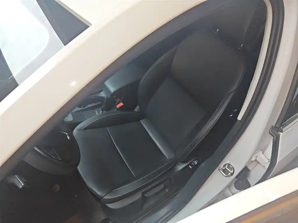 Skoda Octavia 2022 — фото 15