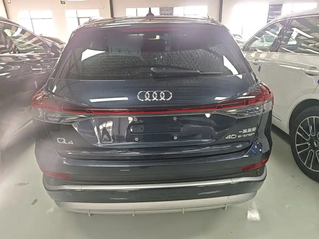 Audi Q4 e-tron 2023