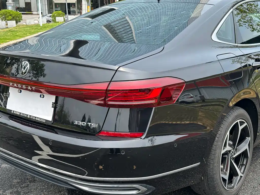 Volkswagen Passat 2023 — фото 15