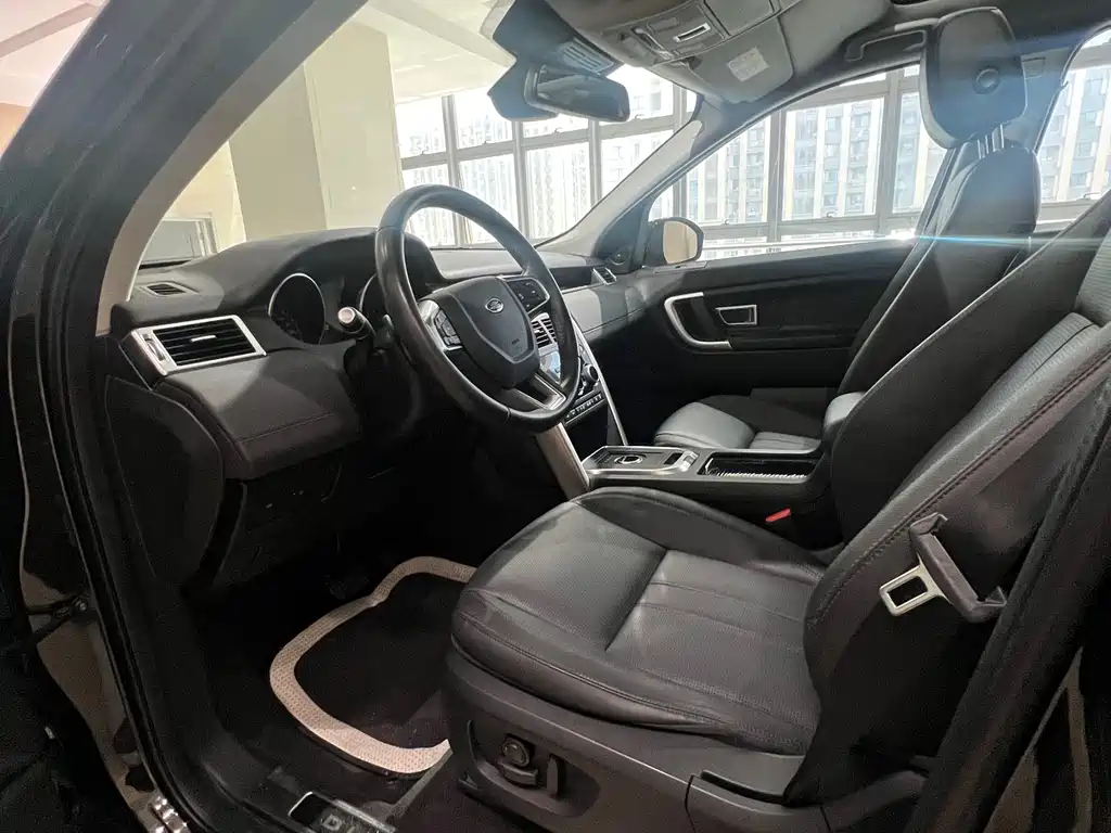 Land Rover Discovery Sport 2018 — фото 5