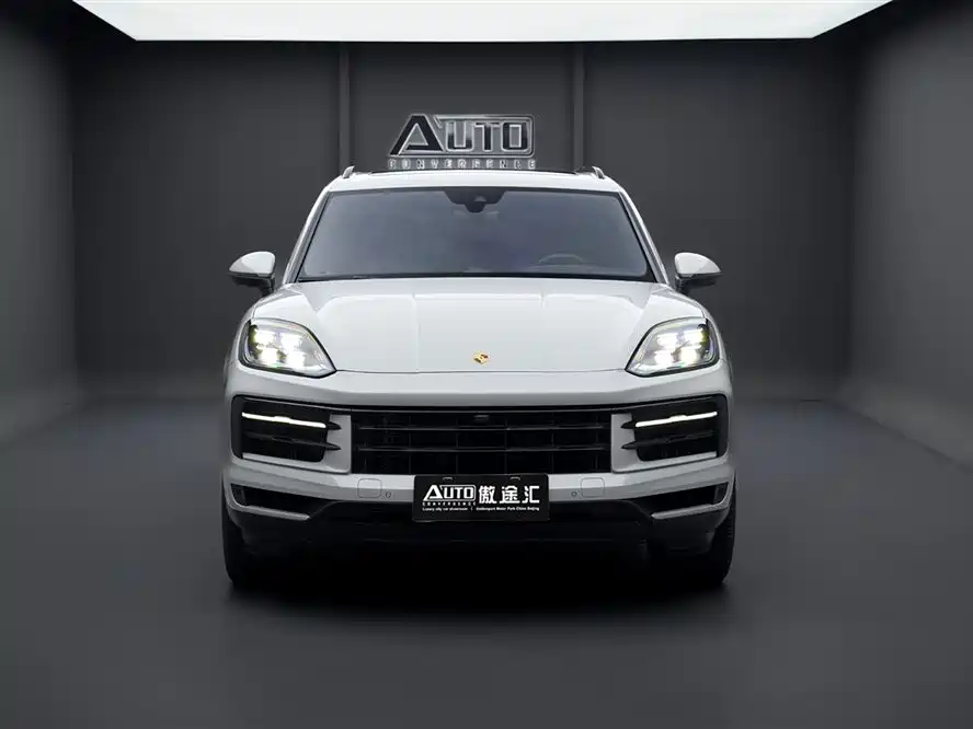 Porsche Cayenne 2025