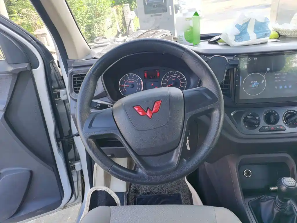 Wuling Hongguang V 2025