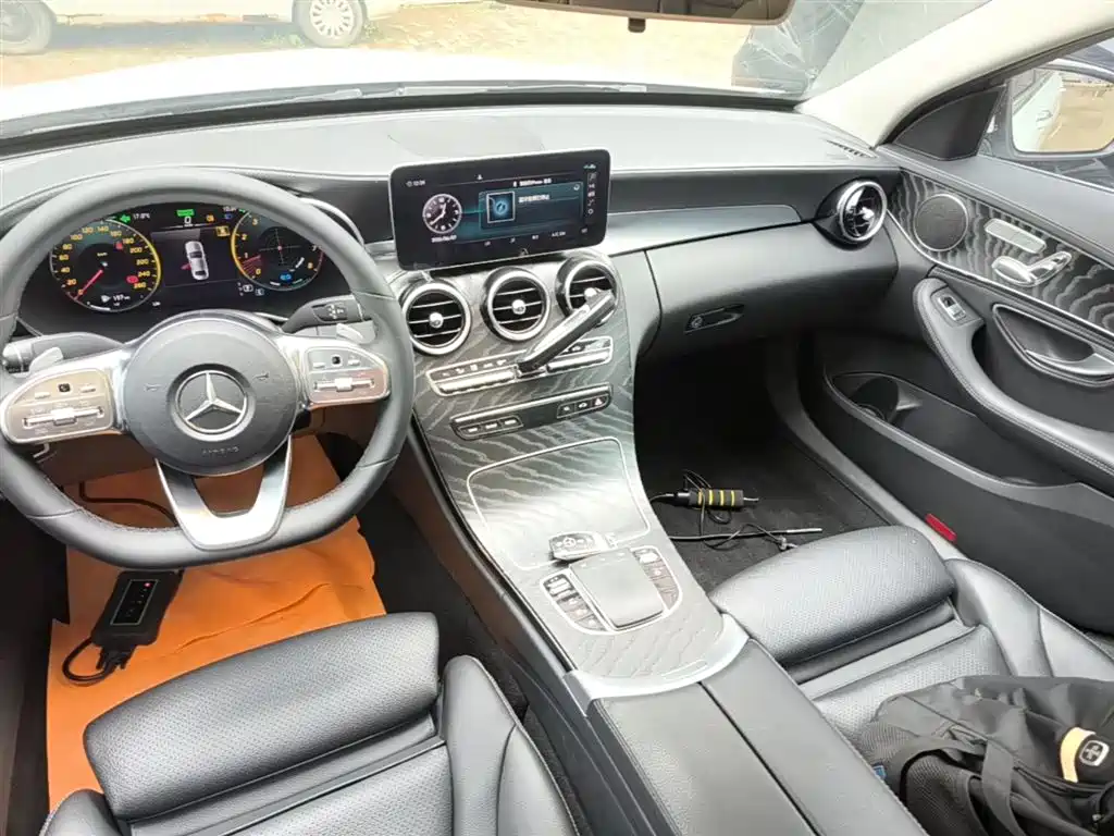 Mercedes-Benz C-Class 2019 — фото 14