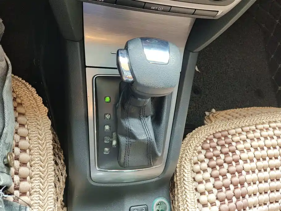 Skoda Octavia 2013 — фото 16